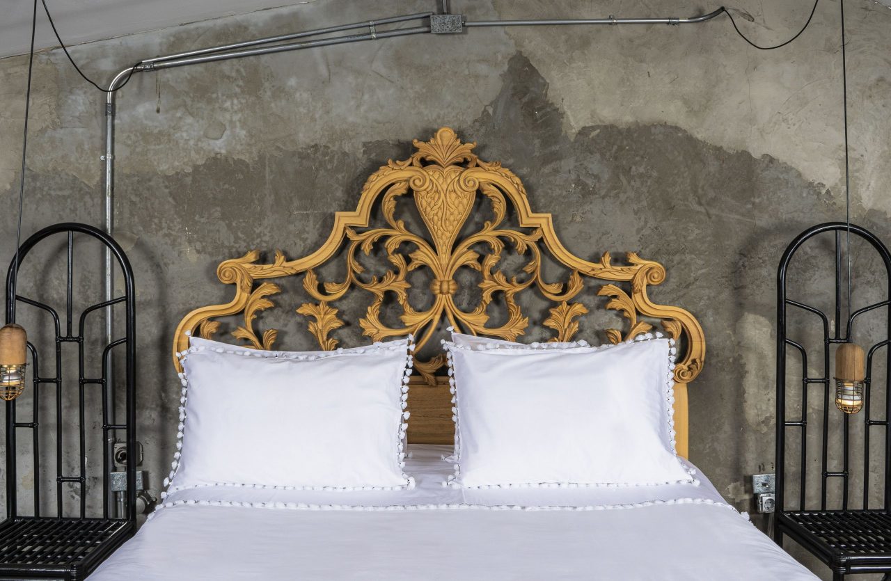 Püsküllü Pamuk Saten Çift Kişilik Nevresim Takımı