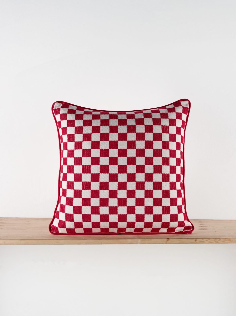 %100 Pamuklu Kırmızı Dama Desenli Kırlent Kılıfı