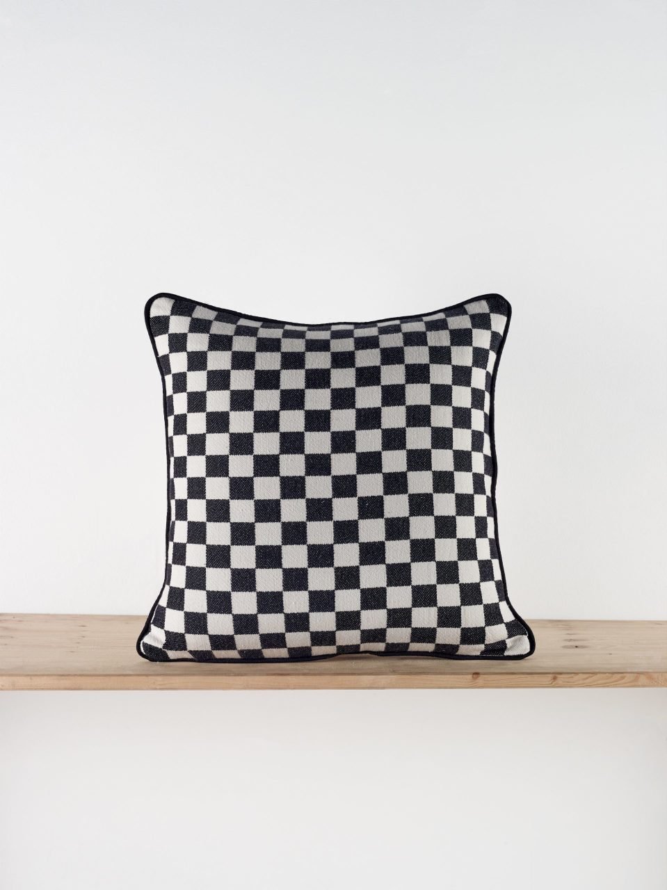 %100 Pamuklu Siyah Dama Desenli Kırlent Kılıfı