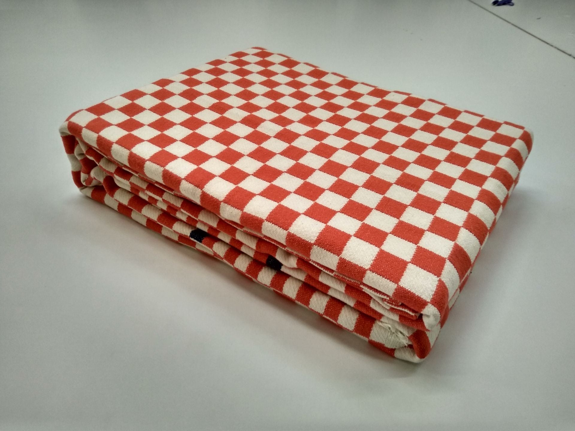 %100 Pamuklu Jakarlı Dama Desenli KİREMİT  Çift Kişilik Pike