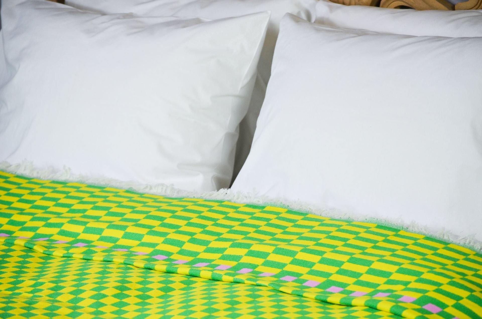 %100 Pamuklu Jakarlı Dama Desenli SARI YEŞİL Çift Kişilik Pike