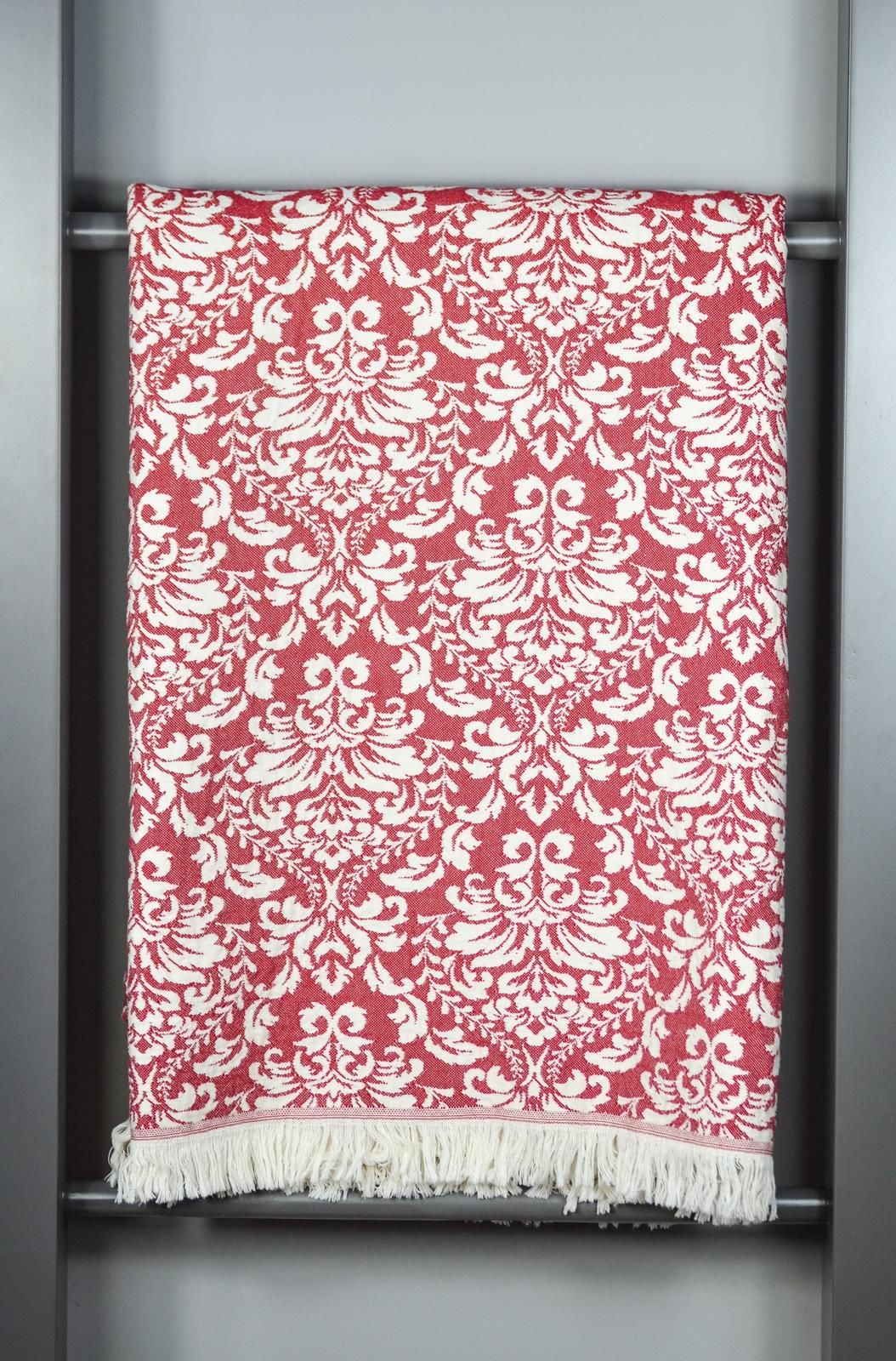 %100 Pamuklu Jakarlı Şal Desenli Kırmızı Şal