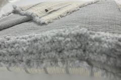 ELYAF DOLGULU MÜSLİN YATAK ÖRTÜSÜ  TEK KİŞİLİK AÇIK GRİ