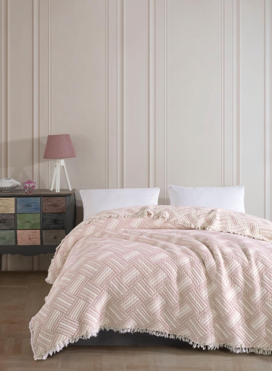 JAKARLI ELYAF DOLGULU MÜSLİN YATAK ÖRTÜSÜ ÇİFT KİŞİLİK  PEMBE